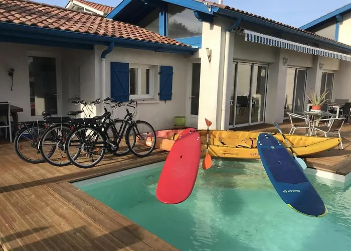 Maison De Vacances, Piscine Et *